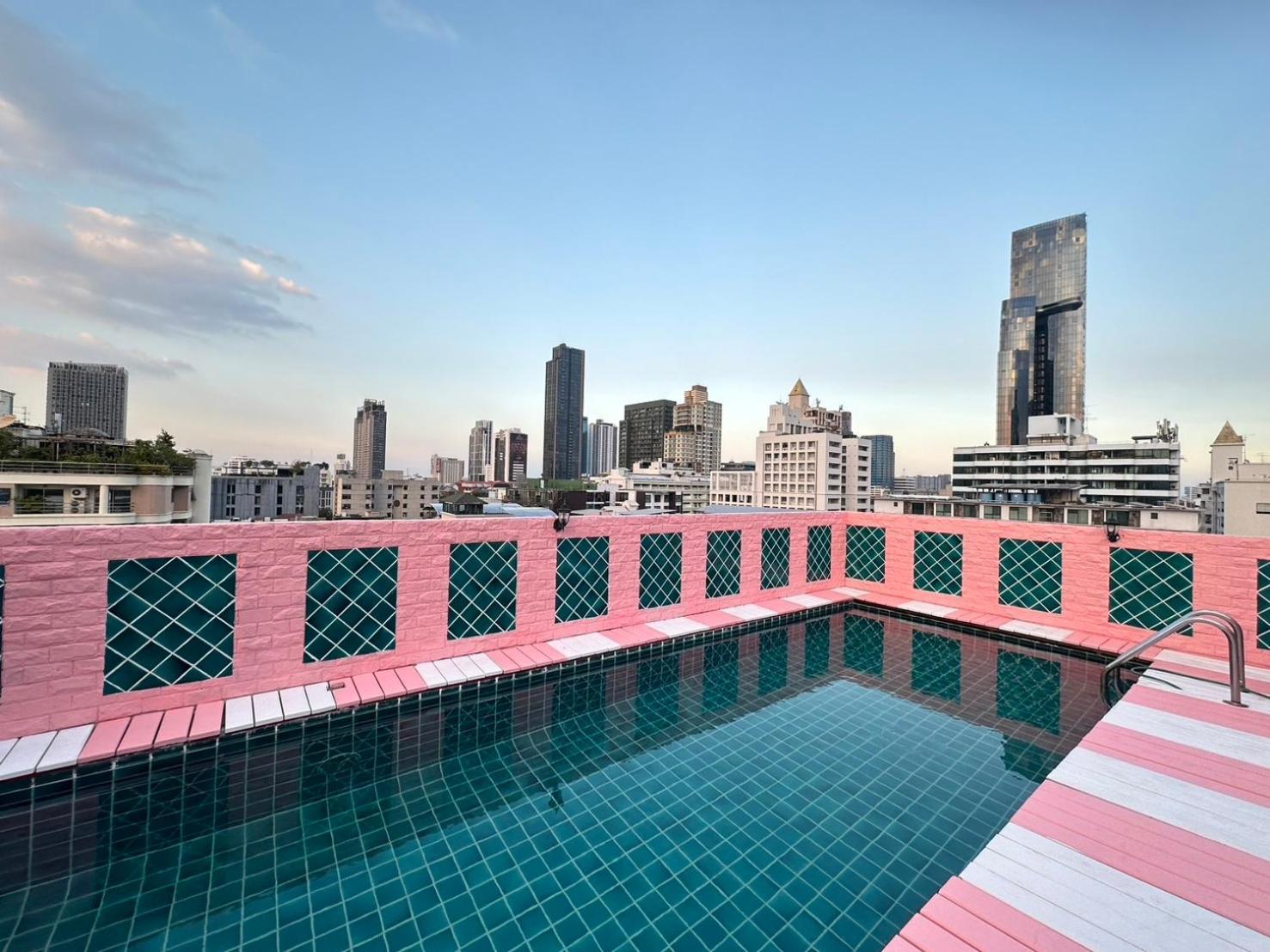P Villa Lamoon Thonglor Bangkok Exterior foto